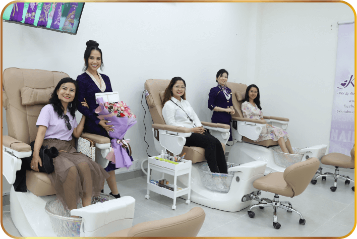 Nail cấp tốc cho người đi nước ngoài
